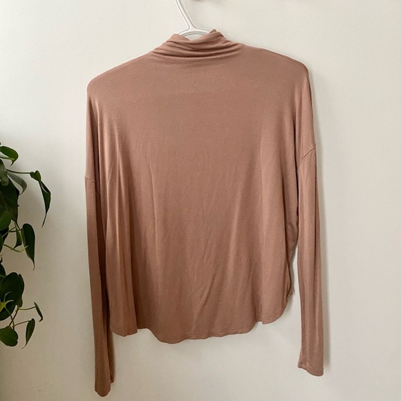 Aritzia Babaton turtleneck - Picture 3 of 3